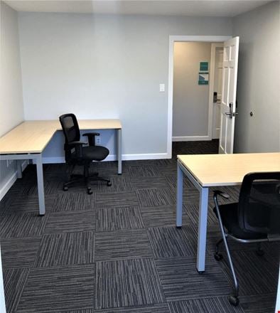 OfficeOurs - 500 Benson Road