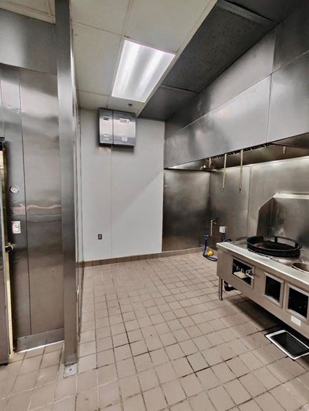 103      Space Photo Gallery 6