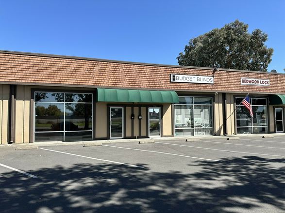 Retail/Industrial with Highway Visibility