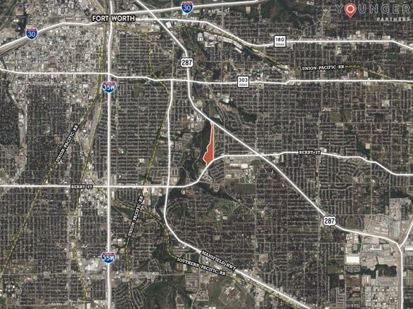 ±30.74 AC | 2201 COBB PARK DR