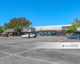 Northwood Plaza