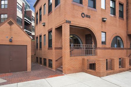 Commercial space for Rent at 3125 Mount Vernon Ave. in Alexandria