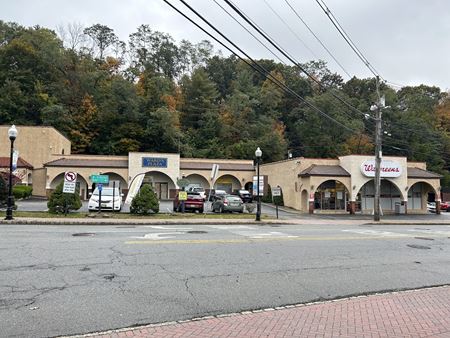 Retail space for Sale at 142 Main Street in Bloomingdale