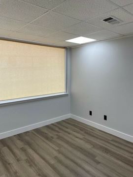 Midtown Office Space For Lease - 1,325 SF Full Service - 117 E Georgia St @ N Monroe St