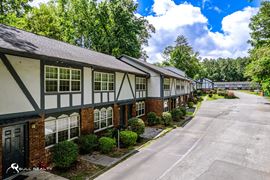 Value-Add Opportunity with Attractive Assumable Debt | 41 Units | 7% Cap Rate