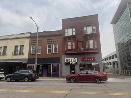 Photo of commercial space at 510-514 16th St in Moline
