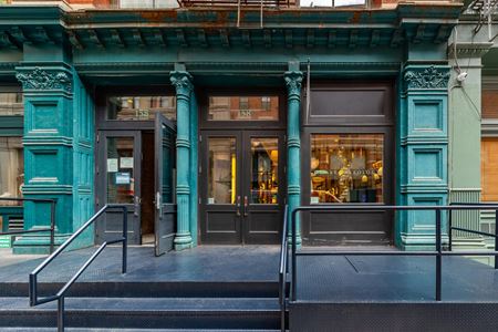 Photo of commercial space at 158 Franklin Street in New York