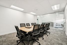101, boulevard Roland-Therrien