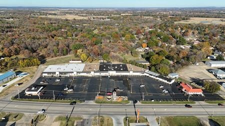 Retail space for Rent at 1900-1938 North Broadway Street in Poteau
