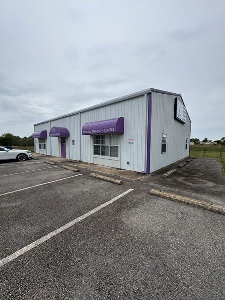 Retail space for Rent at 183 Halleck Lane in Pea Ridge