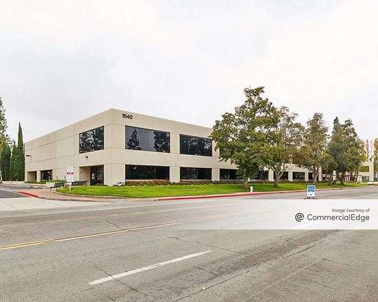 Harbor Gateway Business Center - 1540 Scenic Avenue