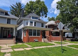 1611 W Barker Ave