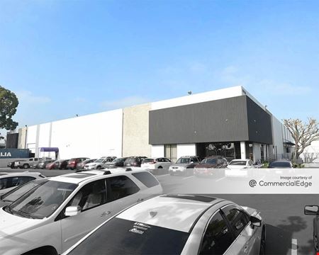 Industrial space for Rent at 15736 East Valley Blvd in La Puente
