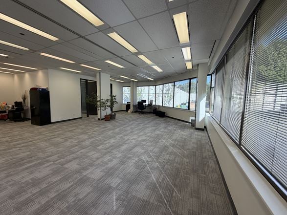 4595 Canada Way | Canada Way Business Park
