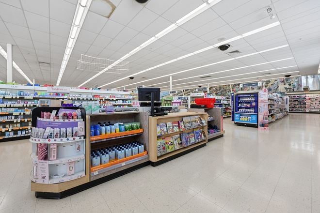 Walgreens E Broad