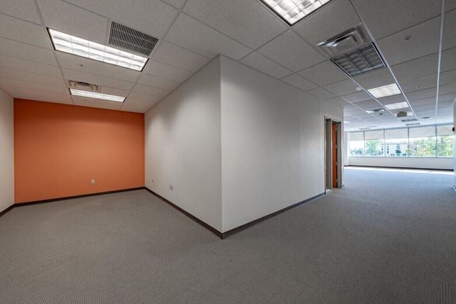 300 Airborne Parkway