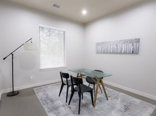Magnolia Woods Office Suites and Meeting Space - 16915 Walden Rd