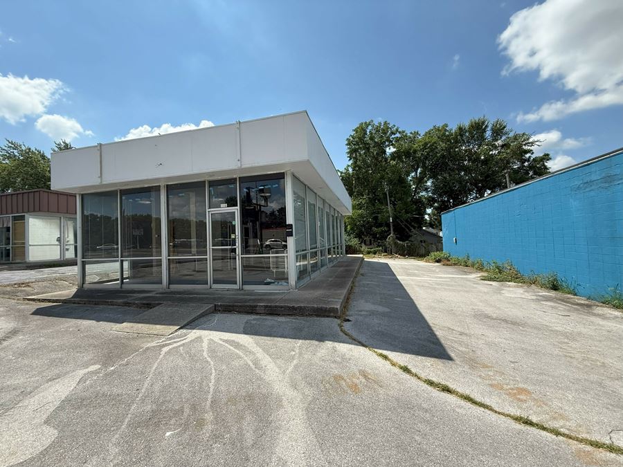 920 West Kearney