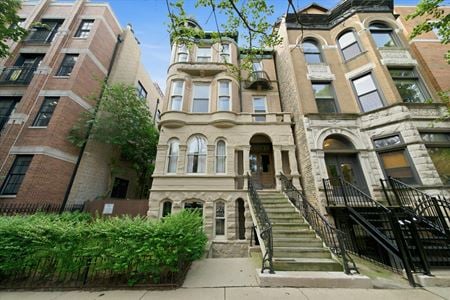 Multi-Family space for Sale at 905 W Fletcher St in Chicago