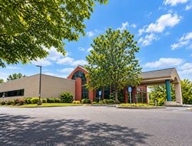 1545-1547 Columbia Tpke