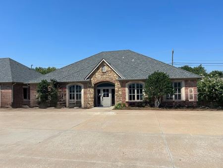 Photo of commercial space at 1000 NW 139th Street Parkway in Edmond