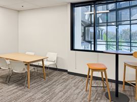 Regus - Costa Mesa - Harbor Blvd