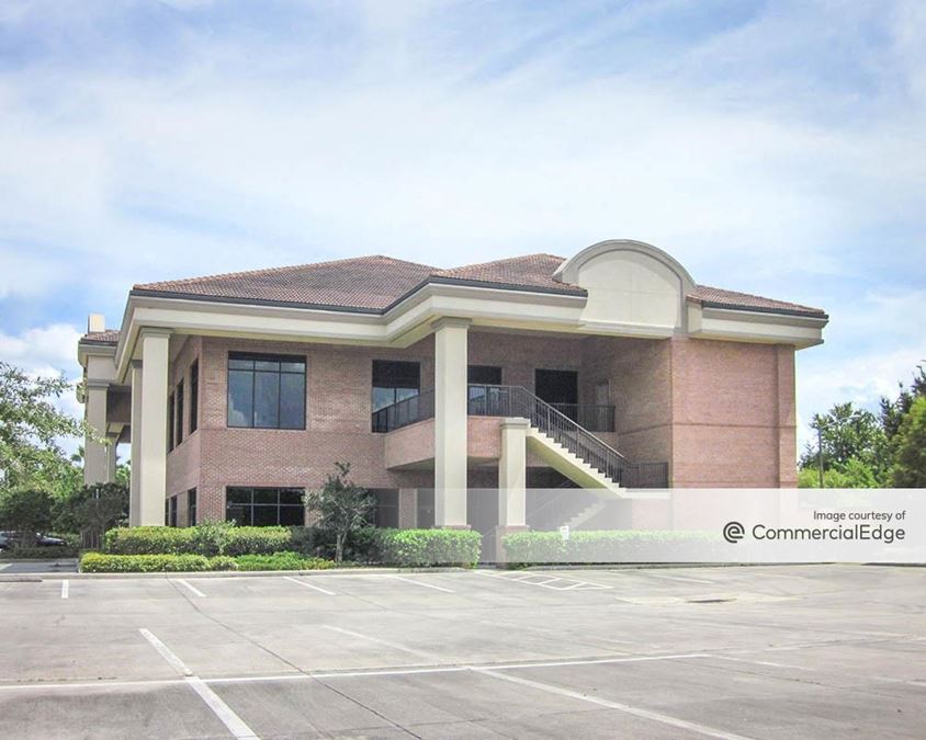 1950 East Irlo Bronson Memorial Hwy, Kissimmee, FL Office Building