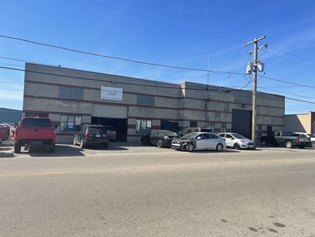 Two Industrial Buildings for Sale in Aurora - Aurora
