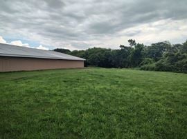 10176 New York 60 - 4,000+/- SF Office Space on 3+/- Acres & 9,000+/- Warehouse Space on 8+/- Acres