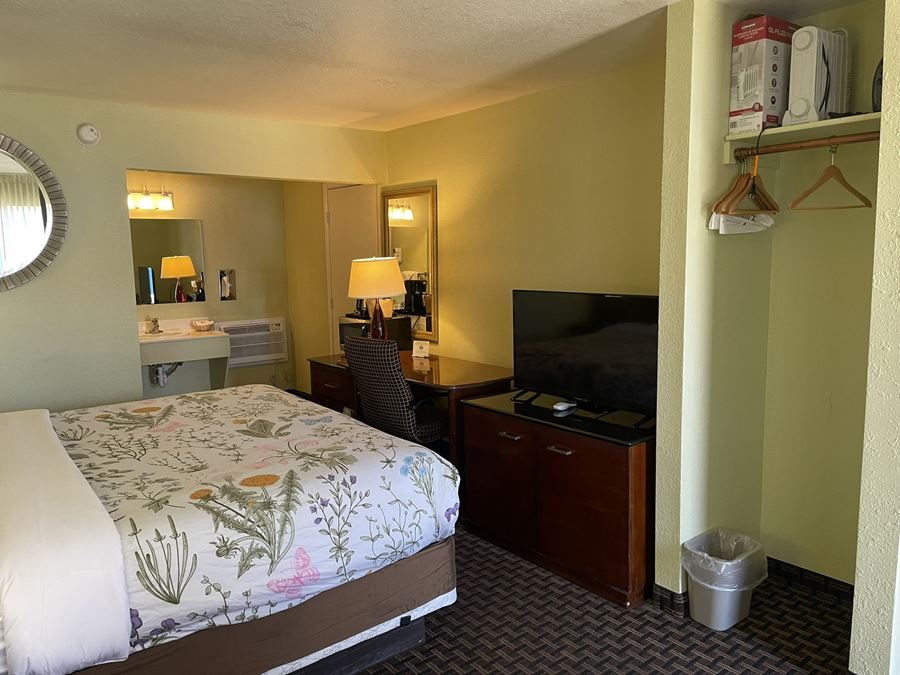 Rodeway Inn