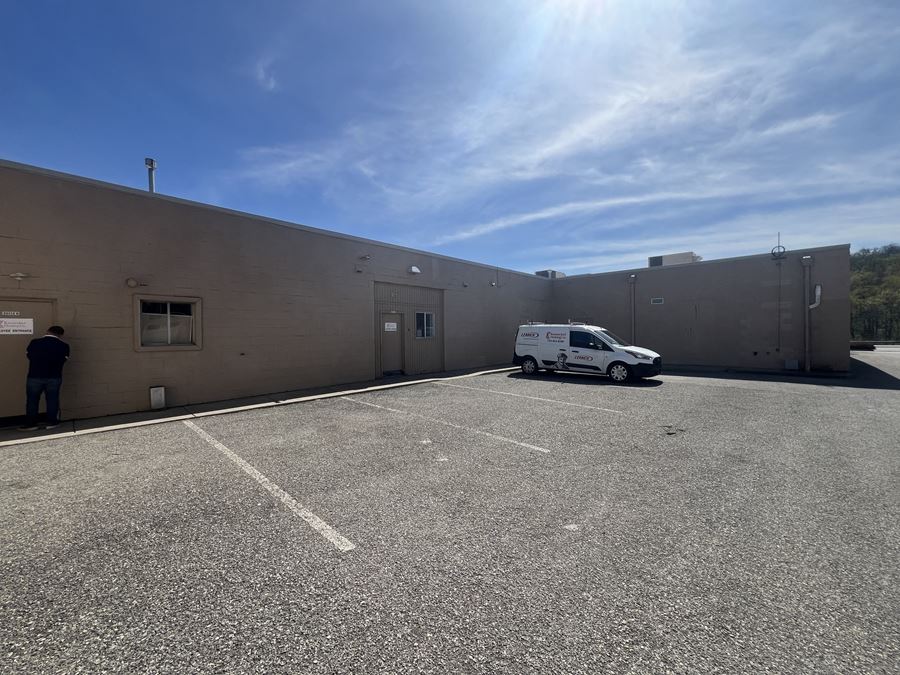 Jackson Plaza | Retail Space Available