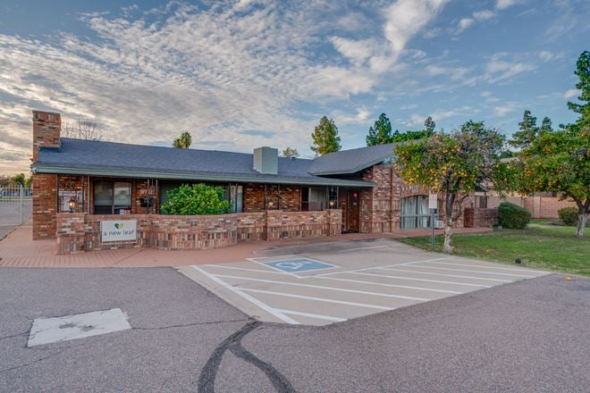960 N Stapley Dr