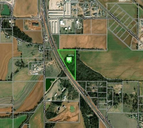 E. I-35 & Sycamore Rd