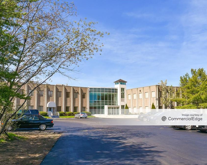 15 Wiggins Avenue, Bedford, MA 01730