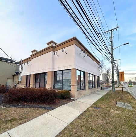 Retail space for Rent at 20000 W 10 Mile Road in Southfield
