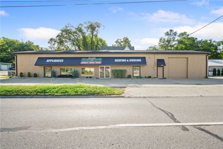 Retail space for Sale at 4425 Hubbell Ave in Des Moines