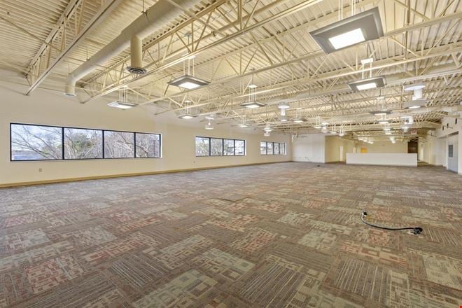 Midpark Road 2,600-22,000 SF Avail. Bus/Ind Park