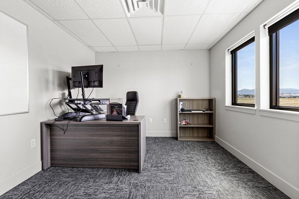 9,750 SF Prime Warehouse Space