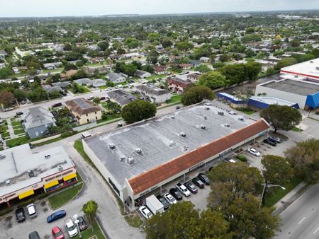 Retail space for Rent at 19401-19415 S Dixie Hwy in Cutler Bay