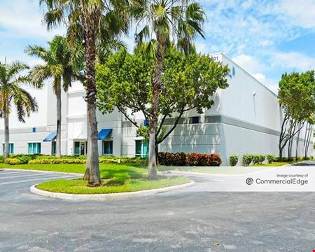 Industrial space for Rent at 10801 NW 97 St - OW12 in Miami