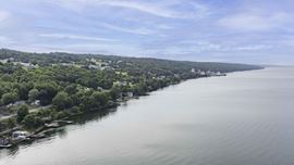 Admiral Peabody's  Lakeside Lodging
