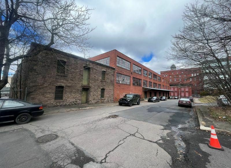 151-155 E Market St & 36-40 W-B Blvd.