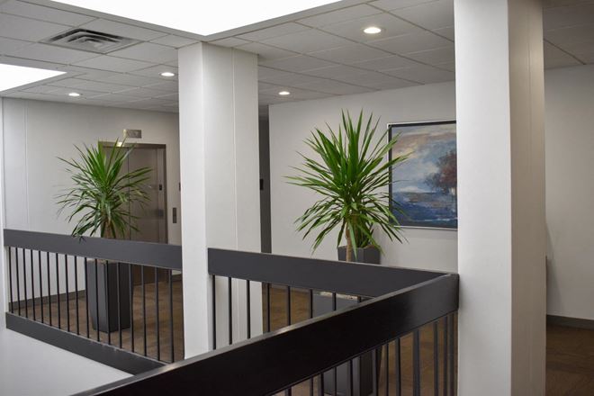 Parkway Square Office