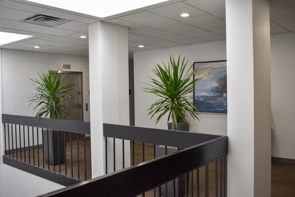 Parkway Square Office