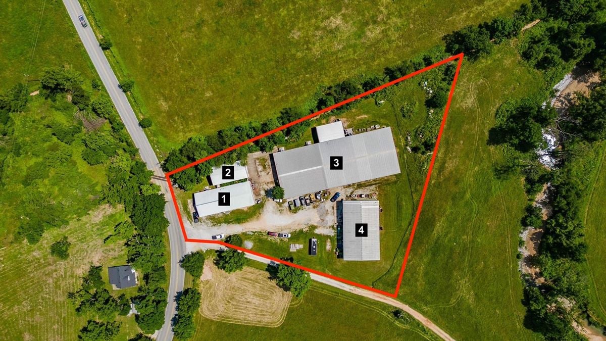 12182 Peach Orchard Rd, Bentonville