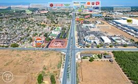 Business & Real Estate - Gulf Gas Station