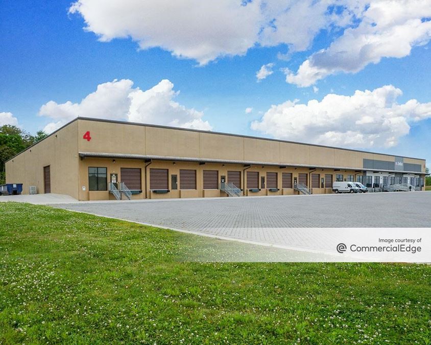 Third Creek Industrial Park 4825 Lumber Lane Industrial Building