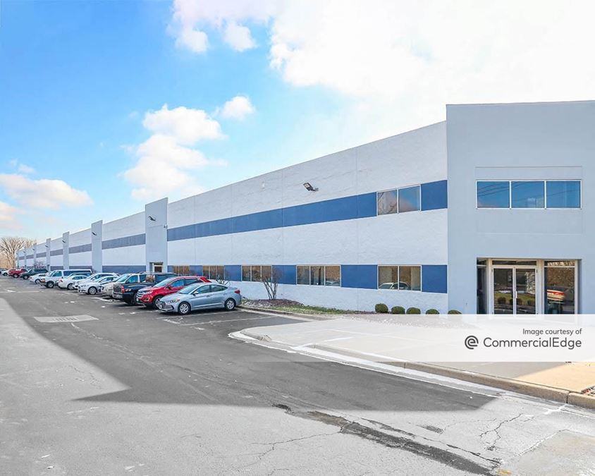 185 & 215 South Pioneer Blvd