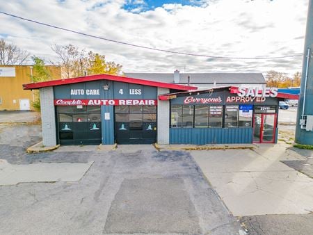 Retail space for Sale at 22411 S Chrysler Dr in Hazel Park