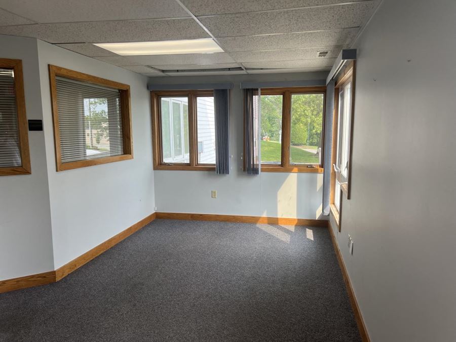 74 Northeastern Blvd #9B Nashua